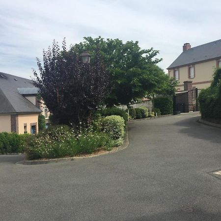 Beautiful Ground Floor 2 Bedroom Apartment Honfleur Dış mekan fotoğraf